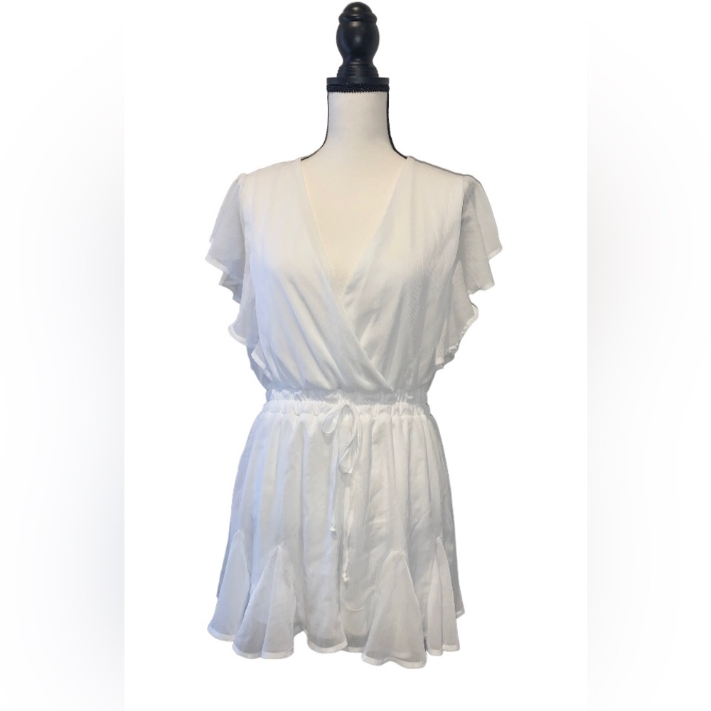 TRIXXI boutique white shorts romper women’s size Large 10